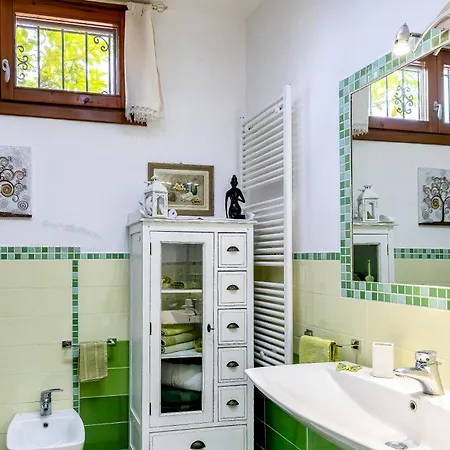 Vila Saige , Piscina Con Idromassaggio