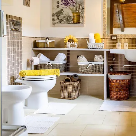 Saige , Piscina Con Idromassaggio *