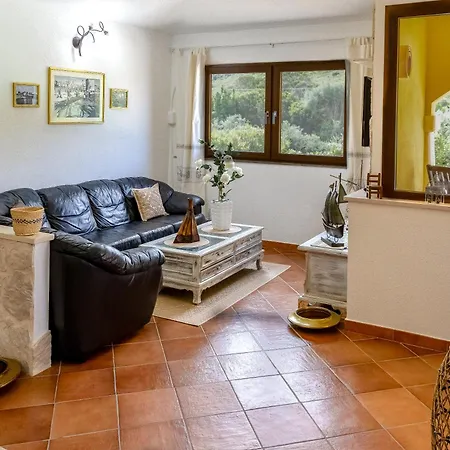 Saige , Piscina Con Idromassaggio * Alghero