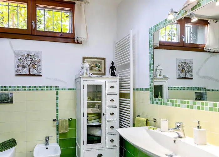 Villa Saige , Piscina Con Idromassaggio