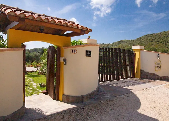 Saige , Piscina Con Idromassaggio Alghero