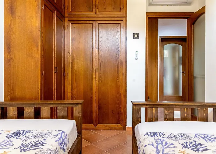 Villa Saige , Piscina Con Idromassaggio Alghero