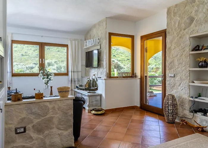 Saige , Piscina Con Idromassaggio *