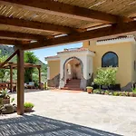 Saige , Piscina Con Idromassaggio Villa
