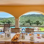 Saige , Piscina Con Idromassaggio * Αλγκέρο