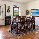 Villa Saige , Piscina Con Idromassaggio *
