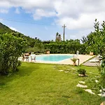 Villa Saige , Piscina Con Idromassaggio