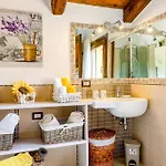 Saige , Piscina Con Idromassaggio