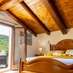 Saige , Piscina Con Idromassaggio Βίλα