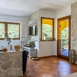 Saige , Piscina Con Idromassaggio *