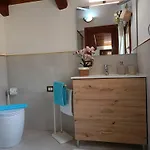Saige , Piscina Con Idromassaggio Βίλα *