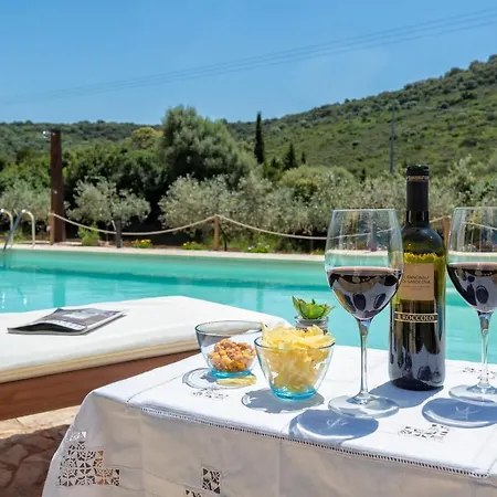 Villa Saige , Piscina Con Idromassaggio Alghero