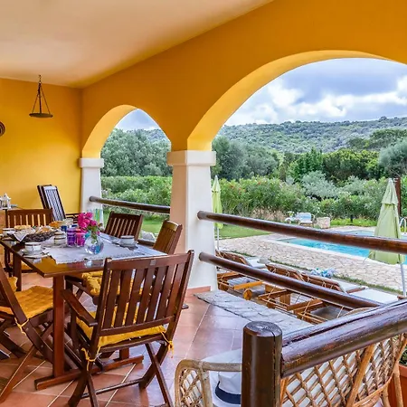 Saige , Piscina Con Idromassaggio