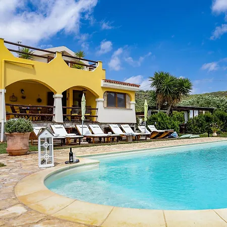 Villa Saige , Piscina Con Idromassaggio