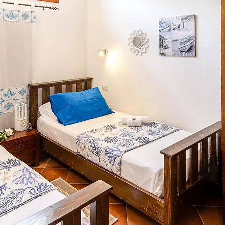 Saige , Piscina Con Idromassaggio Vila Alghero