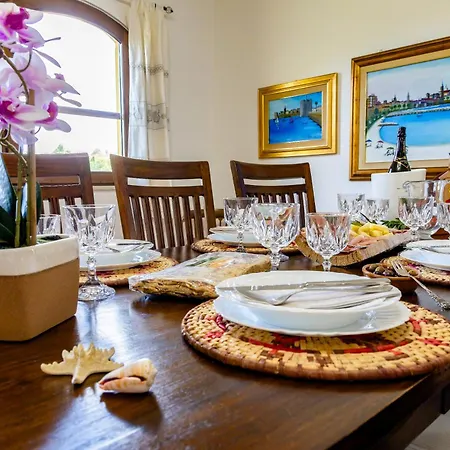 Saige , Piscina Con Idromassaggio