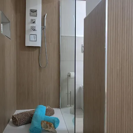 Saige , Piscina Con Idromassaggio * Alghero