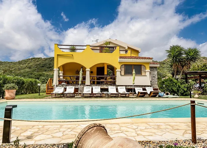 Saige , Piscina Con Idromassaggio *