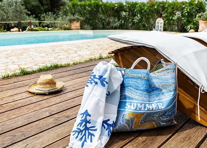 Saige , Piscina Con Idromassaggio