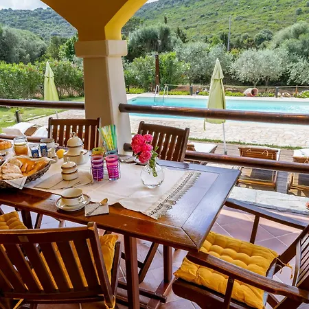 فيلة Saige , Piscina Con Idromassaggio *