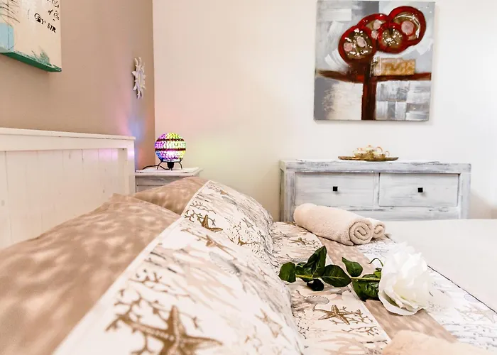 Villa Saige , Piscina Con Idromassaggio Alghero